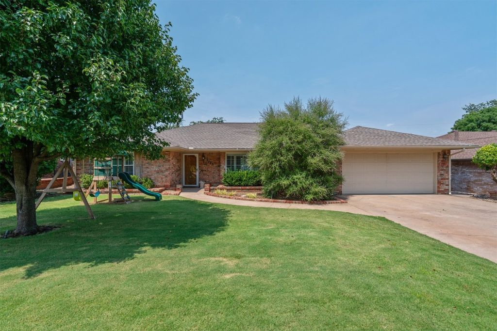 2725 NW 58th Place, Oklahoma City, OK 73112