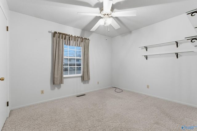 8024 Lauderdale Road SW, Huntsville, AL 35802