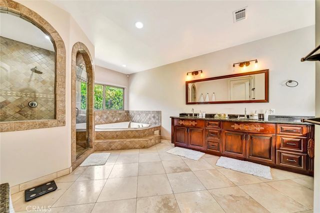 4822 Valjean Avenue, Encino, CA 91436