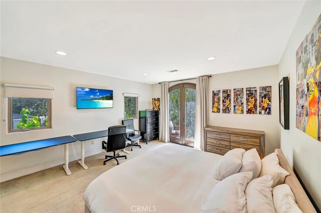 4822 Valjean Avenue, Encino, CA 91436