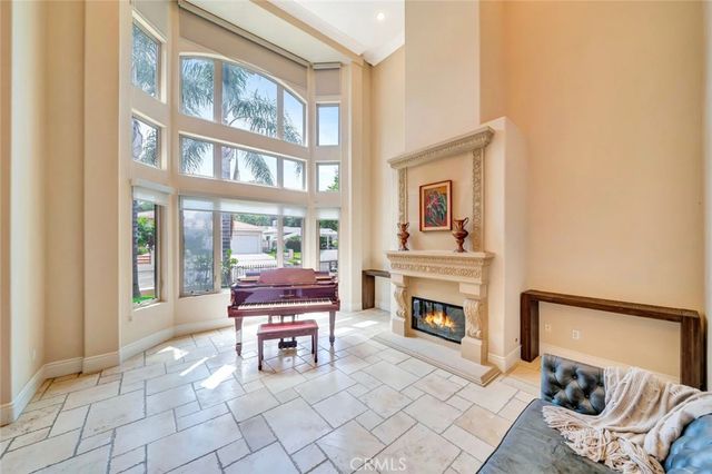 4822 Valjean Avenue, Encino, CA 91436
