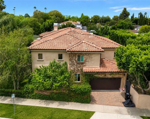 4822 Valjean Avenue, Encino, CA 91436