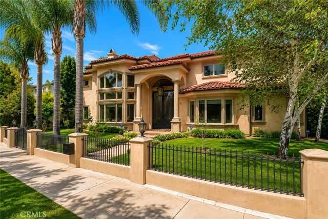4822 Valjean Avenue, Encino, CA 91436