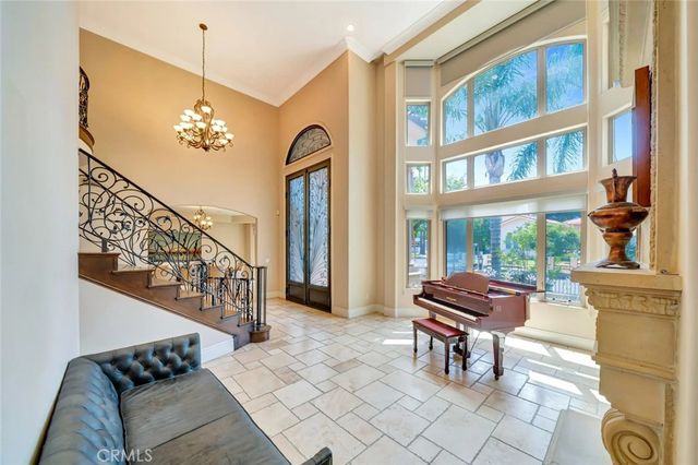 4822 Valjean Avenue, Encino, CA 91436