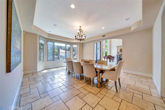4822 Valjean Avenue, Encino, CA 91436