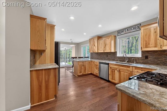 1485 Houghton Trail, Ortonville, MI 48462