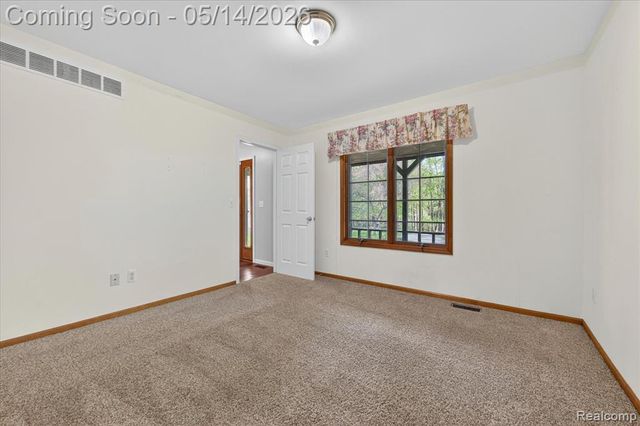 1485 Houghton Trail, Ortonville, MI 48462