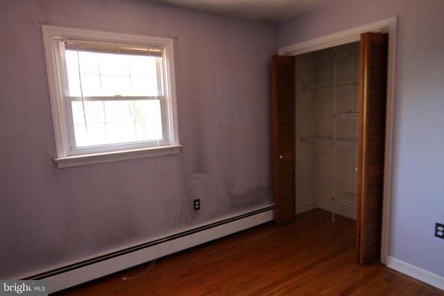 6893 CHAMBERS HILL RD, Harrisburg, PA 17111
