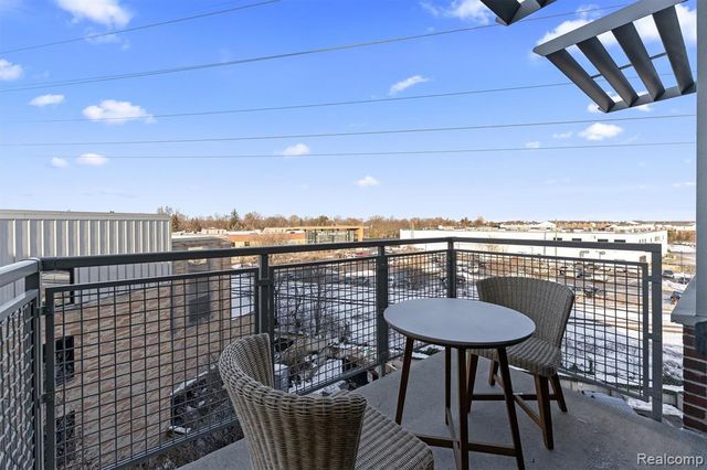 2051 Villa Road 401, Birmingham, MI 48009