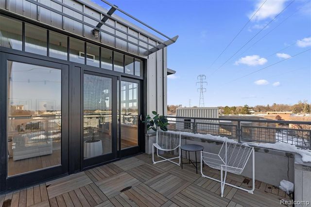 2051 Villa Road 401, Birmingham, MI 48009