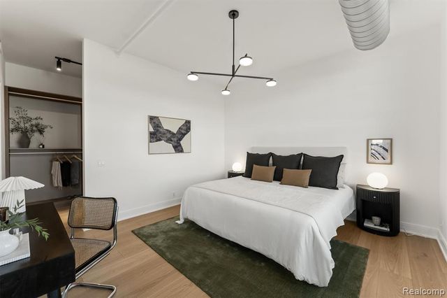 2051 Villa Road 401, Birmingham, MI 48009