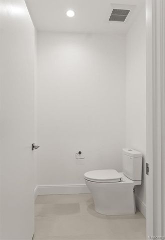 2051 Villa Road 401, Birmingham, MI 48009