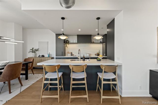 2051 Villa Road 401, Birmingham, MI 48009