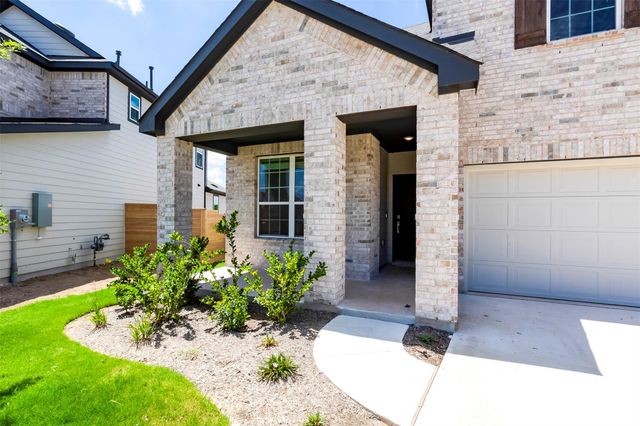 132 Inlet LN, Leander, TX 78641