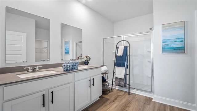 1065 Lakes Blvd, Brunswick, GA 31525