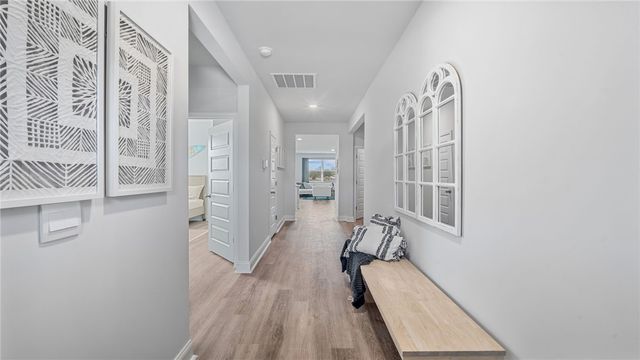 1065 Lakes Blvd, Brunswick, GA 31525