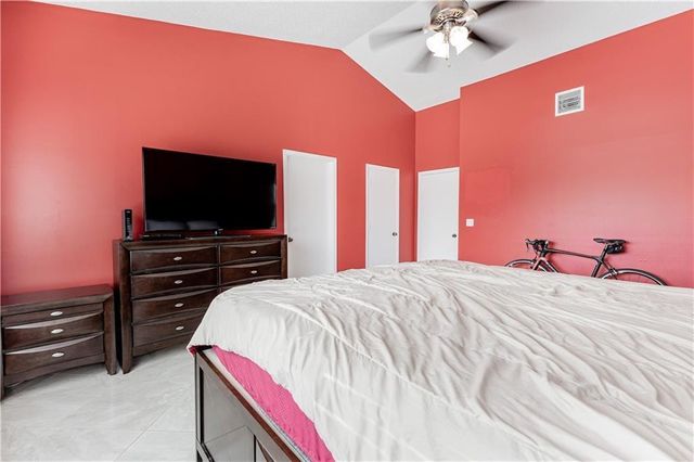 7200 SW 20th Street, Plantation, FL 33317