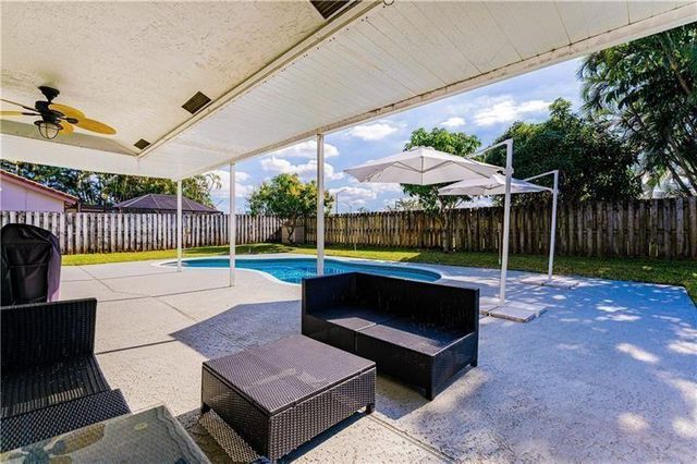 7200 SW 20th Street, Plantation, FL 33317