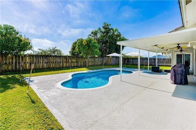 7200 SW 20th Street, Plantation, FL 33317