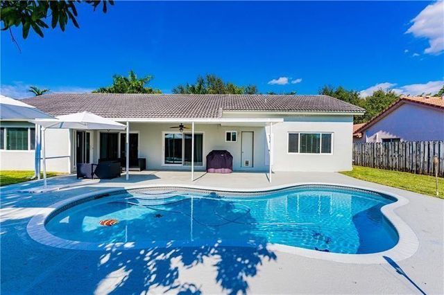 7200 SW 20th Street, Plantation, FL 33317