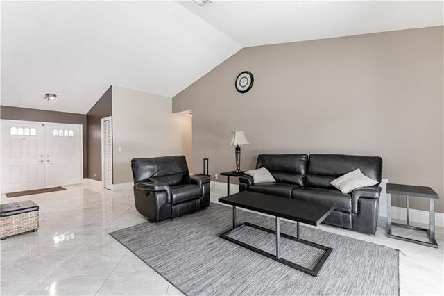 7200 SW 20th Street, Plantation, FL 33317