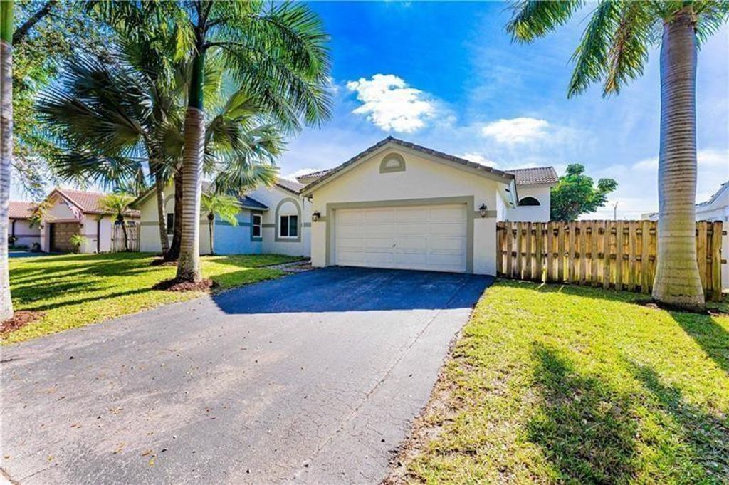 7200 SW 20th Street, Plantation, FL 33317