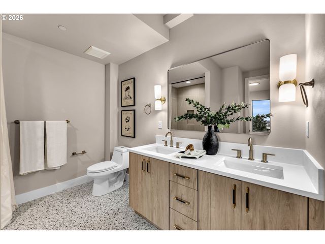 2509 E 6TH St, Vancouver, WA 98661