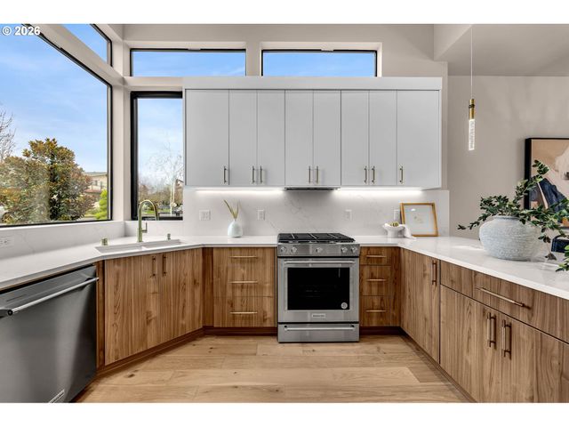 2509 E 6TH St, Vancouver, WA 98661