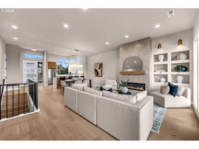 2509 E 6TH St, Vancouver, WA 98661