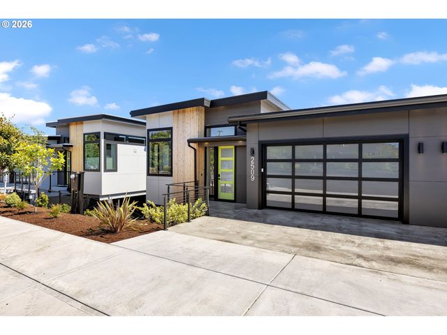 2509 E 6TH St, Vancouver, WA 98661