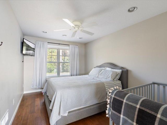 10323 Gull Point Rd, East Gull Lake, MN 56401