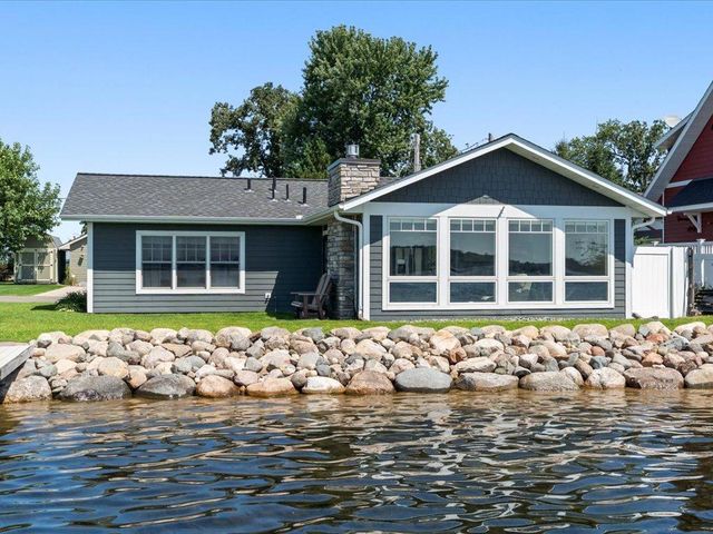 10323 Gull Point Rd, East Gull Lake, MN 56401