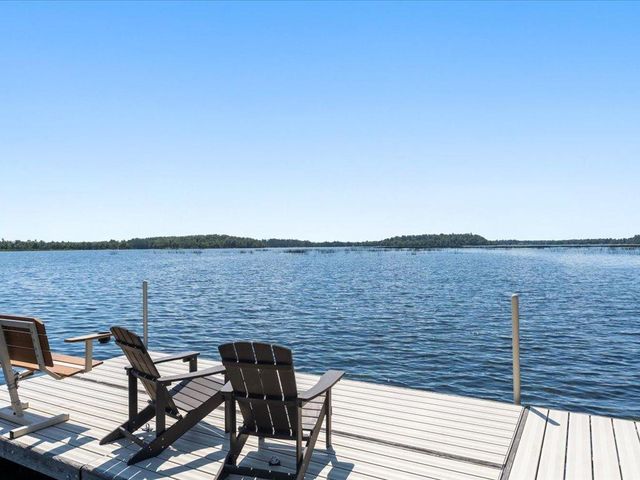 10323 Gull Point Rd, East Gull Lake, MN 56401