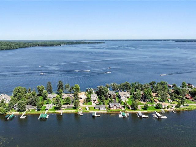 10323 Gull Point Rd, East Gull Lake, MN 56401