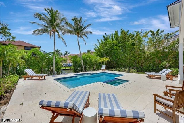 1500 Pelican AVE, Naples, FL 34102