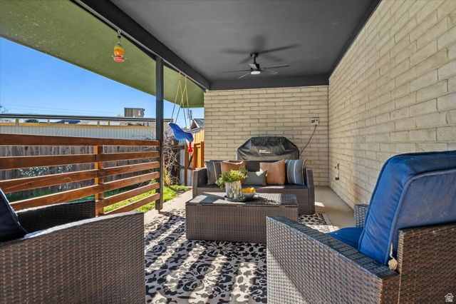 1593 E SECLUDED CIR, Ogden, UT 84403