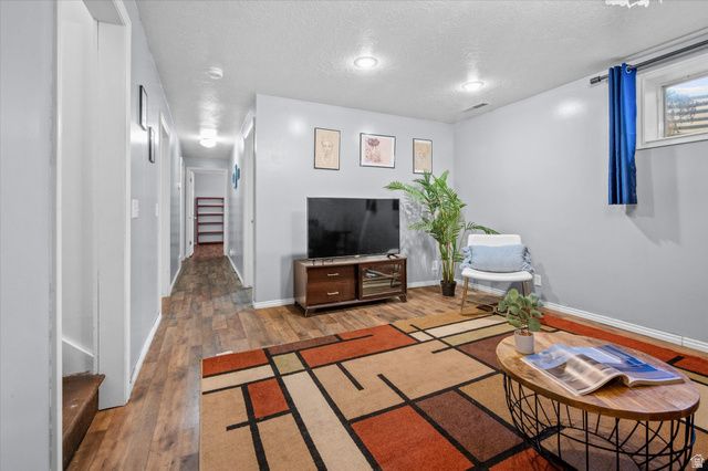 1593 E SECLUDED CIR, Ogden, UT 84403