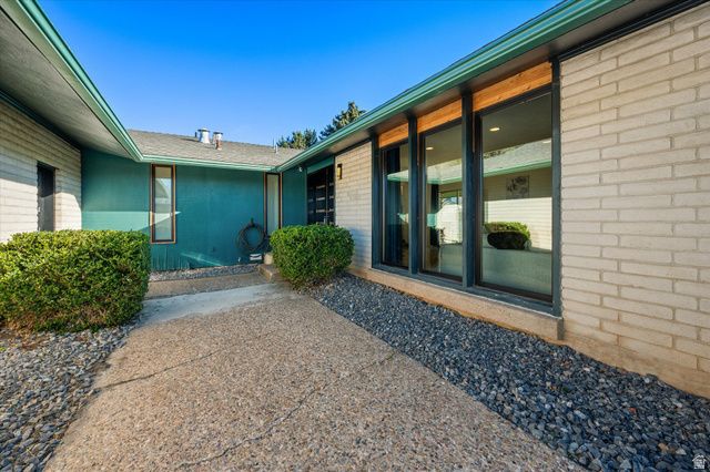 1593 E SECLUDED CIR, Ogden, UT 84403