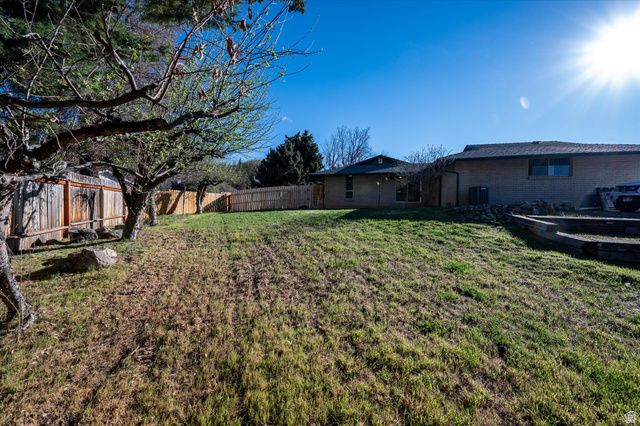 1593 E SECLUDED CIR, Ogden, UT 84403
