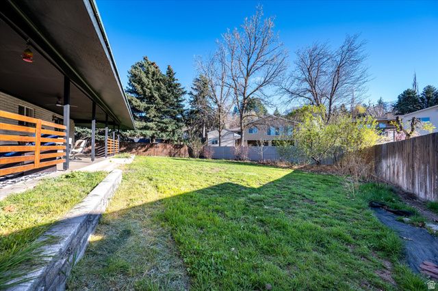 1593 E SECLUDED CIR, Ogden, UT 84403