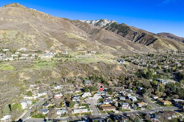 1593 E SECLUDED CIR, Ogden, UT 84403