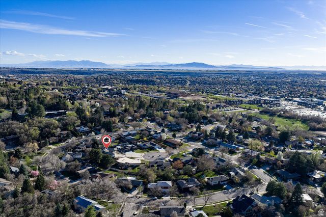 1593 E SECLUDED CIR, Ogden, UT 84403