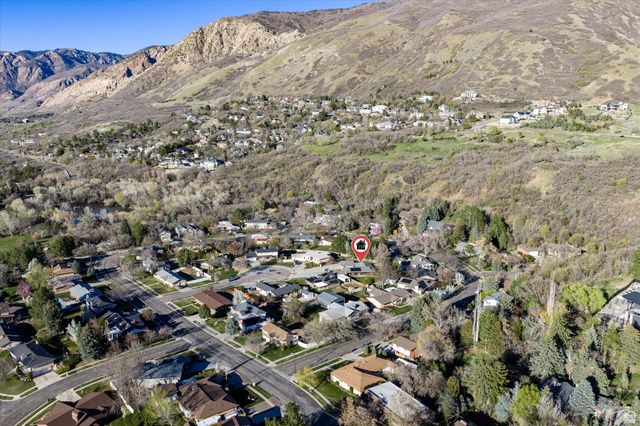 1593 E SECLUDED CIR, Ogden, UT 84403