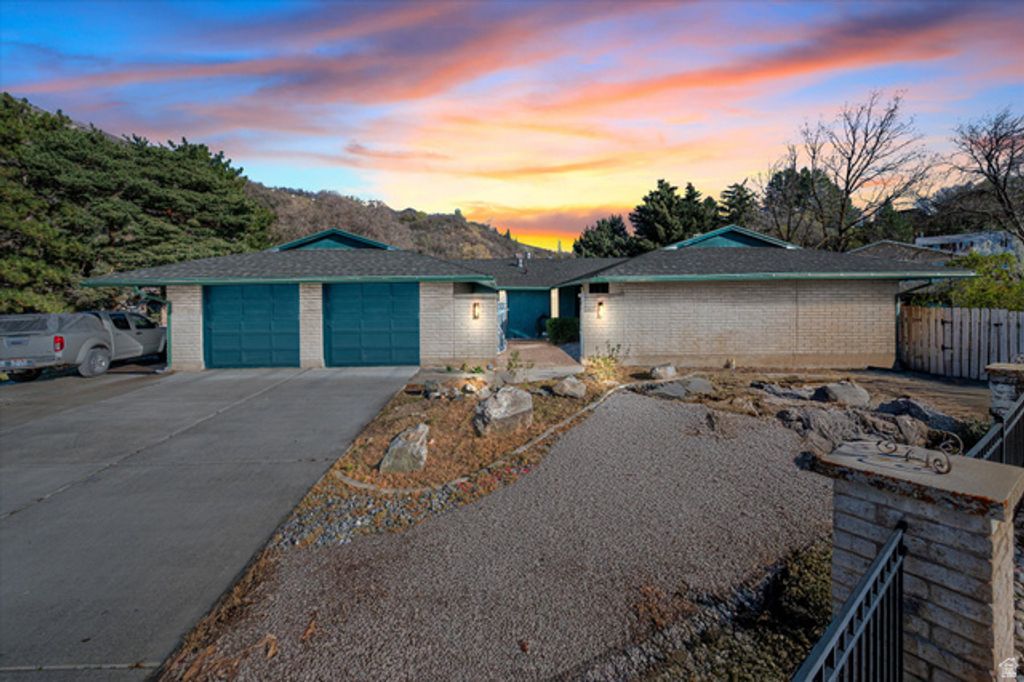 1593 E SECLUDED CIR, Ogden, UT 84403