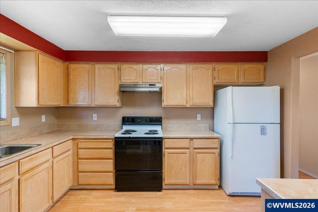 5240 Woodwind Ct N, Keizer, OR 97303