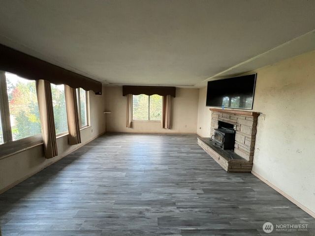 502 17th Avenue SW, Puyallup, WA 98371