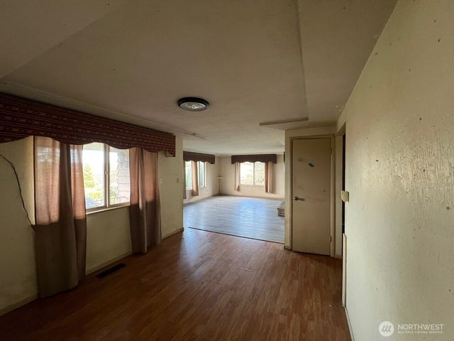 502 17th Avenue SW, Puyallup, WA 98371