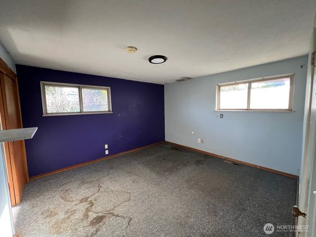 502 17th Avenue SW, Puyallup, WA 98371