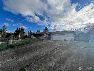 502 17th Avenue SW, Puyallup, WA 98371