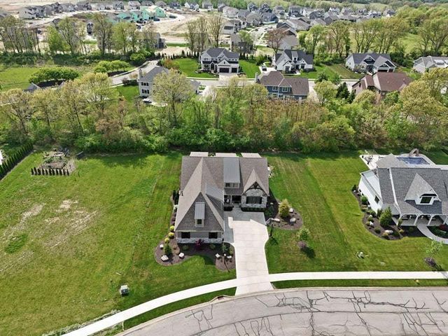 3703 Brigata Drive, Valparaiso, IN 46385